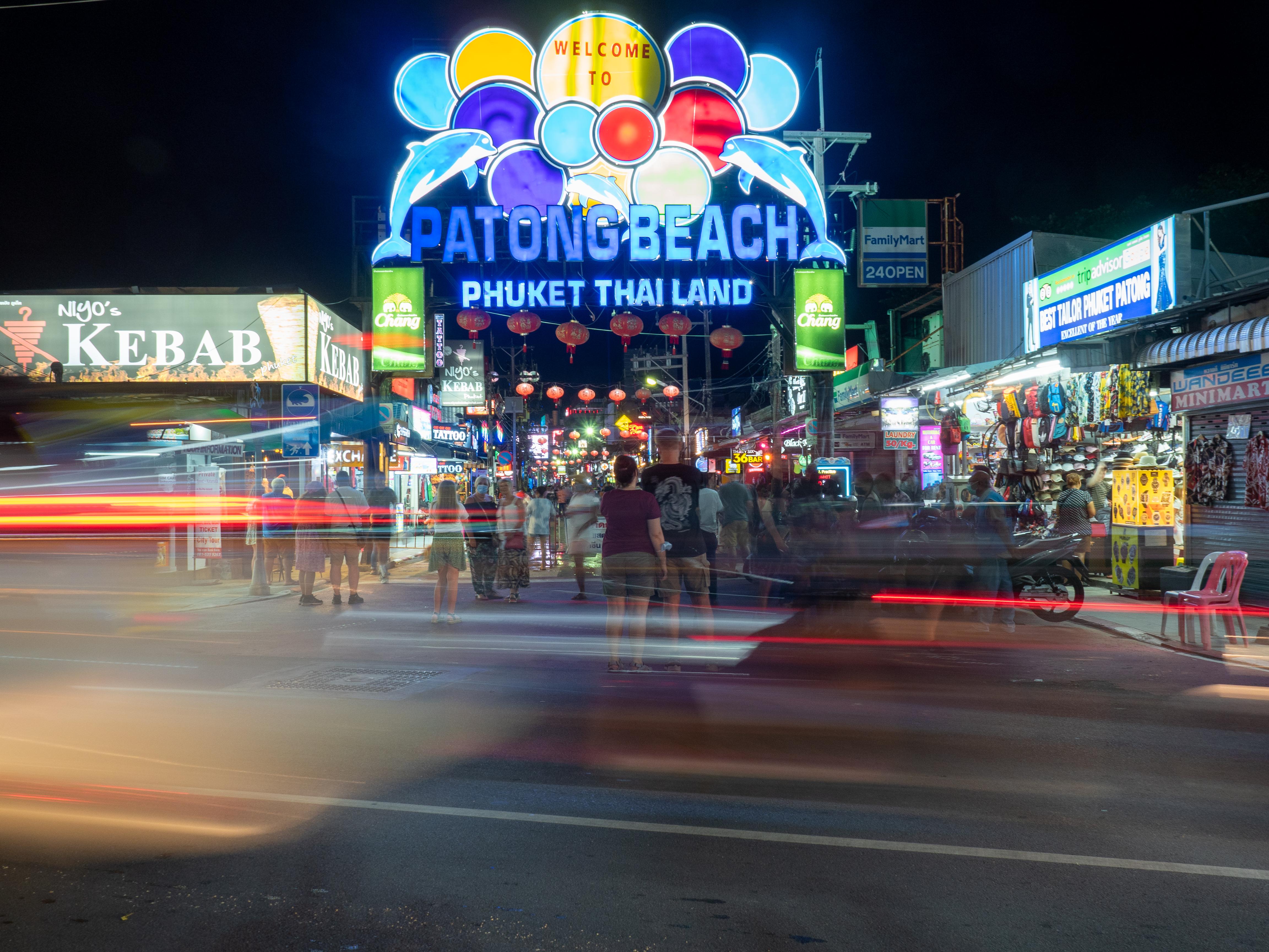 Days Inn By Wyndham Patong Beach Εξωτερικό φωτογραφία
