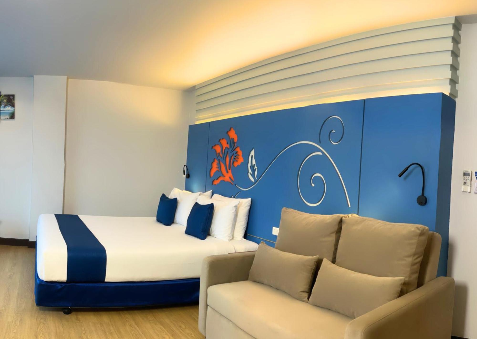 Days Inn By Wyndham Patong Beach Εξωτερικό φωτογραφία