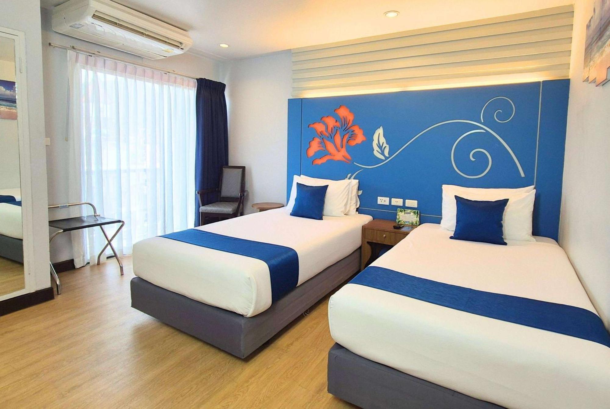 Days Inn By Wyndham Patong Beach Εξωτερικό φωτογραφία