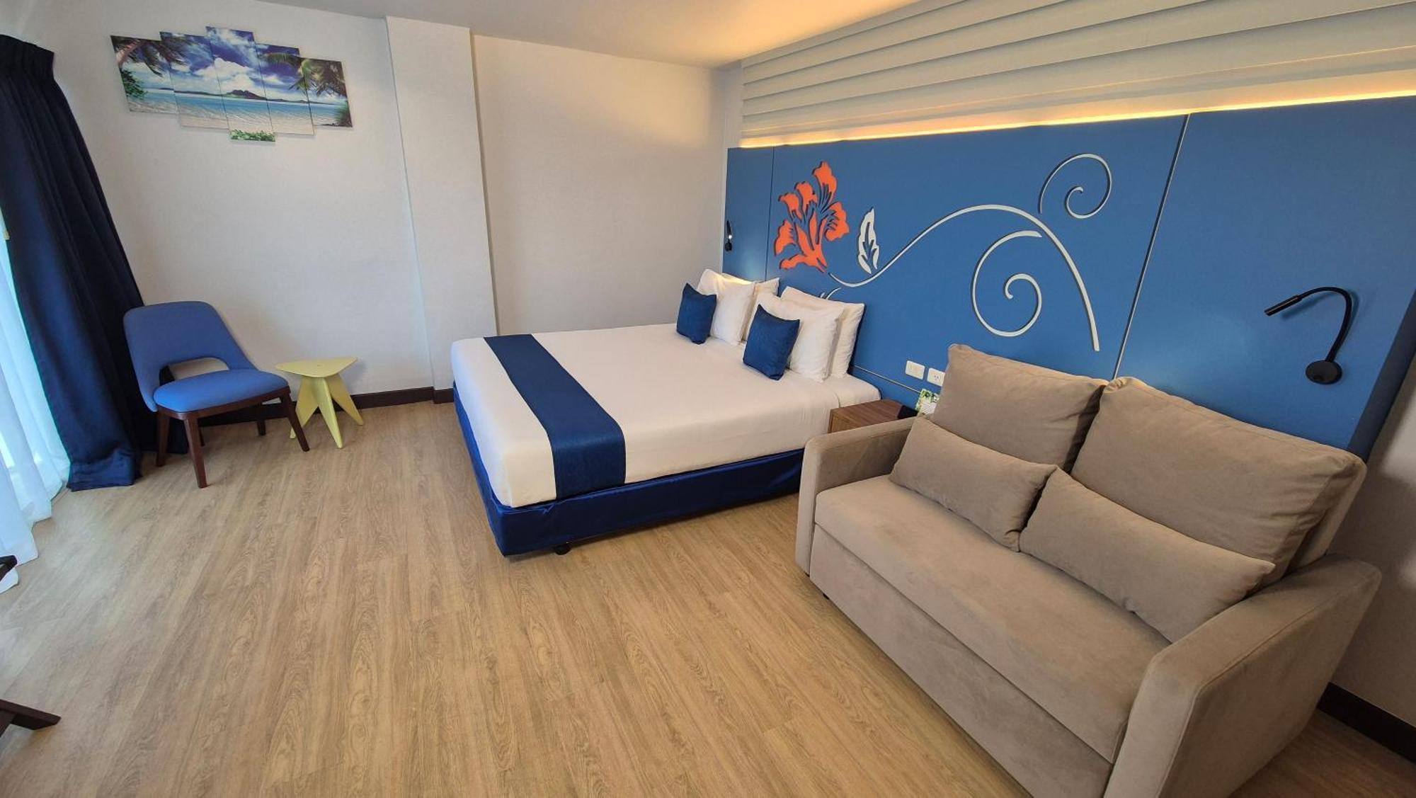 Days Inn By Wyndham Patong Beach Εξωτερικό φωτογραφία