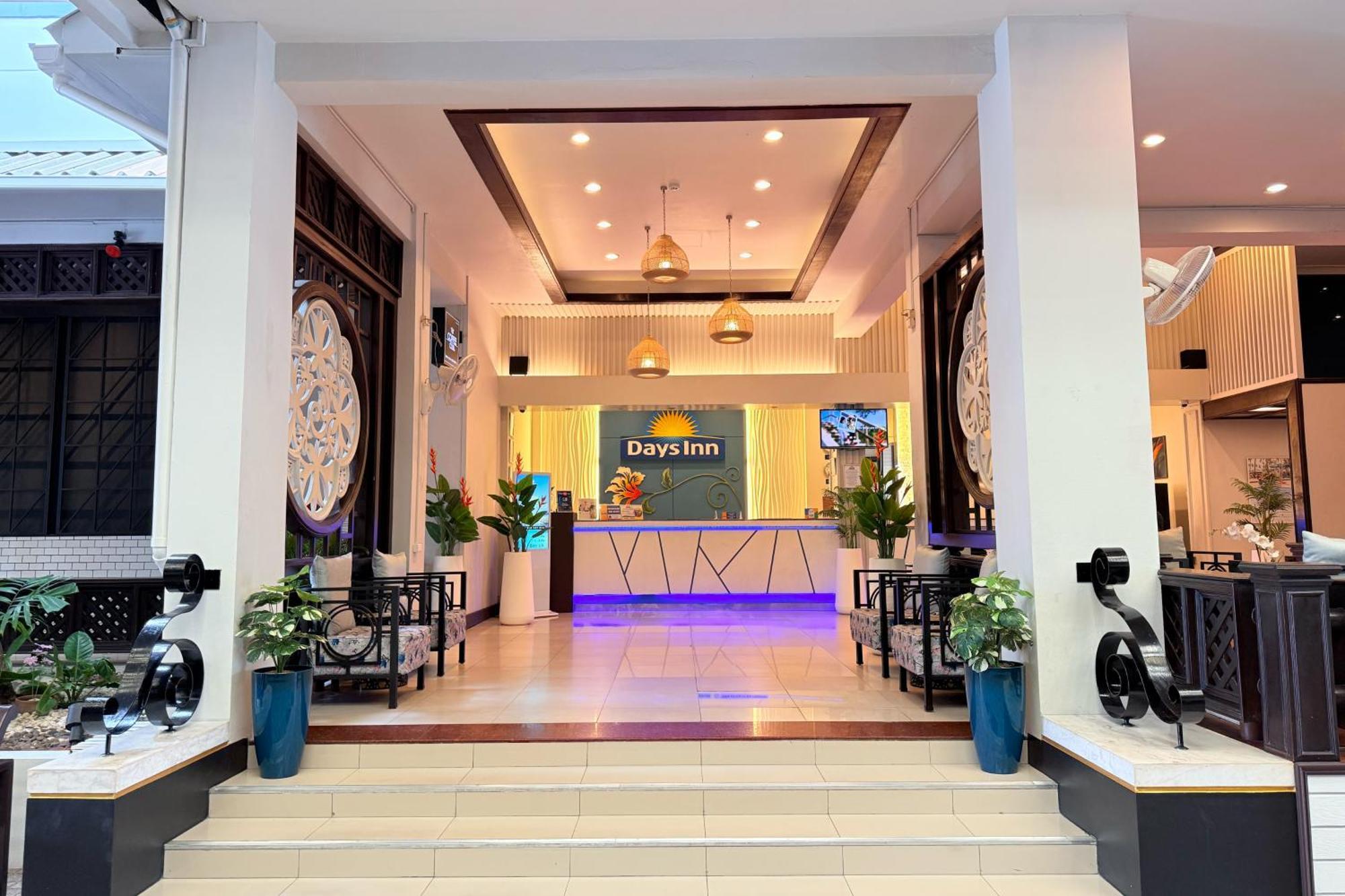 Days Inn By Wyndham Patong Beach Εξωτερικό φωτογραφία