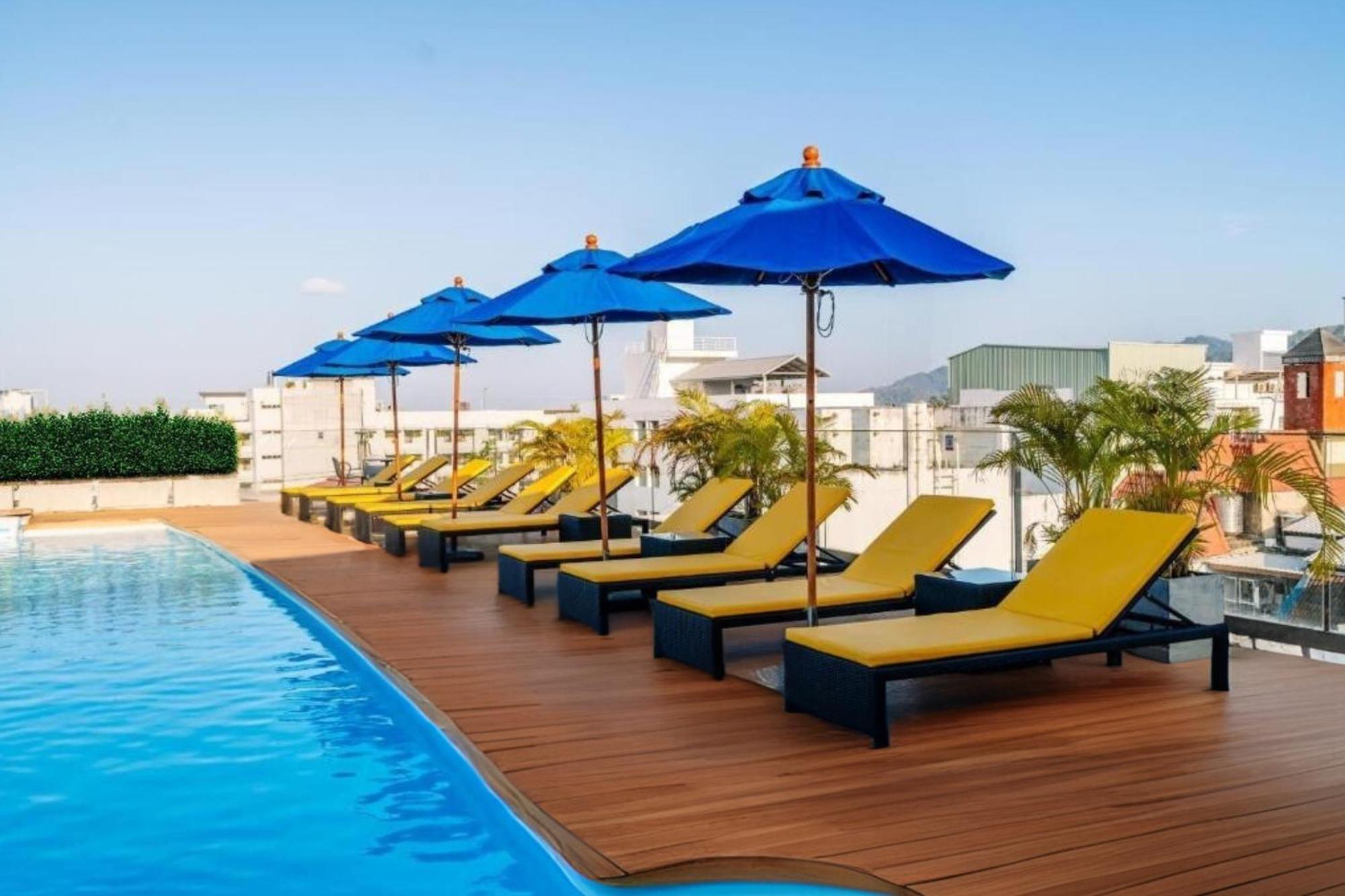 Days Inn By Wyndham Patong Beach Εξωτερικό φωτογραφία